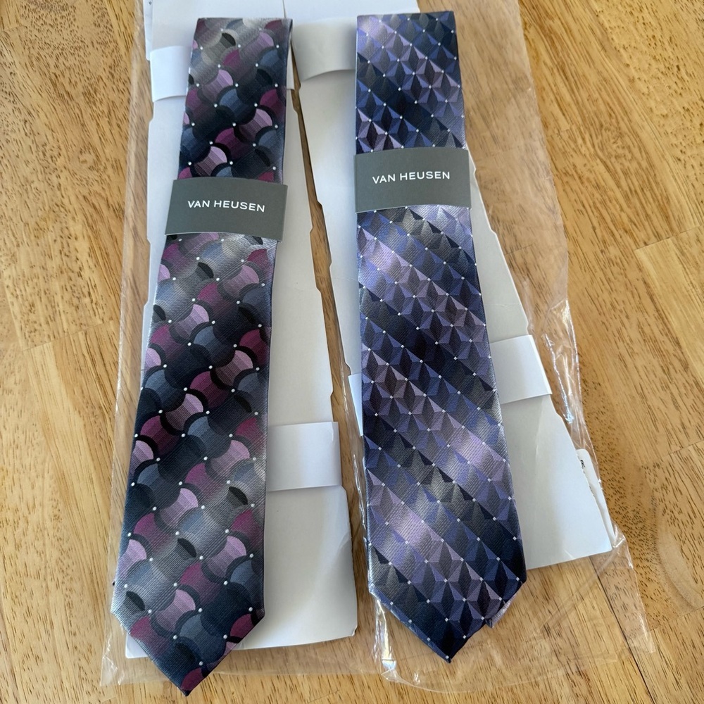 NEW‎ Van Heusen Men's Tie set 1-Rose & 1-Lavender